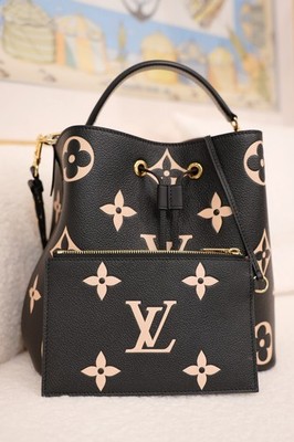 Louis Vuitton NéoNoé MM Black Empreinte Bucket Shoulder Bag Excellent M45497