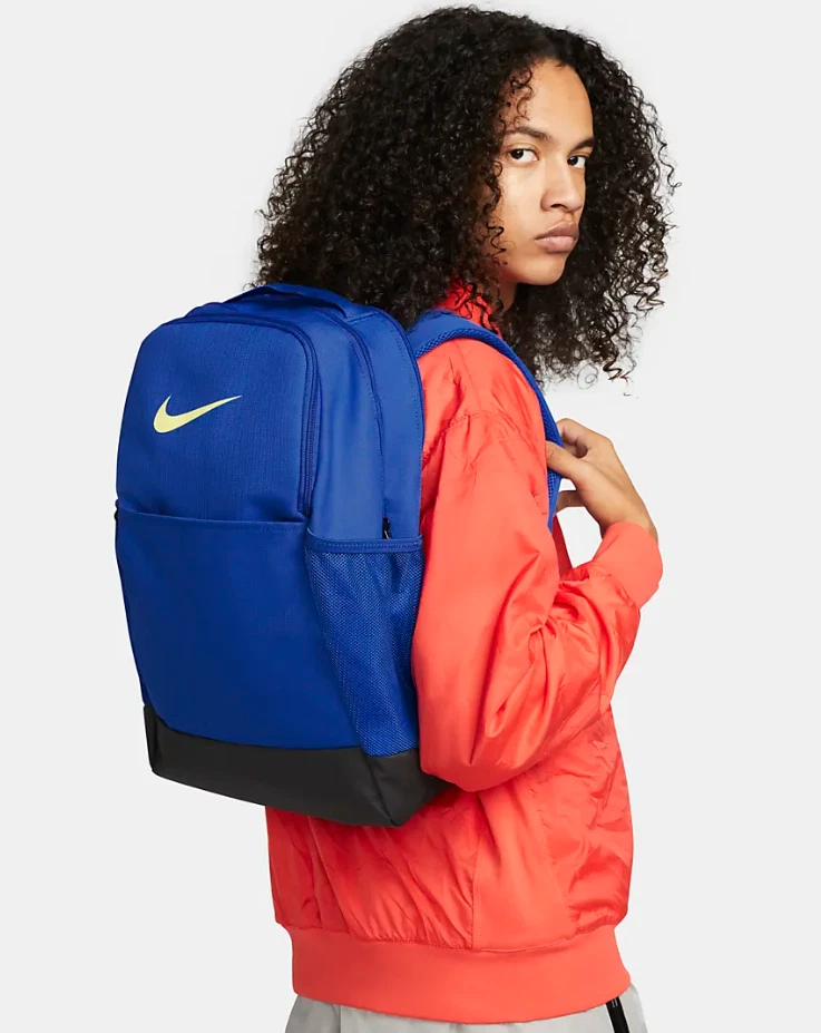 Nike backpack best sale size