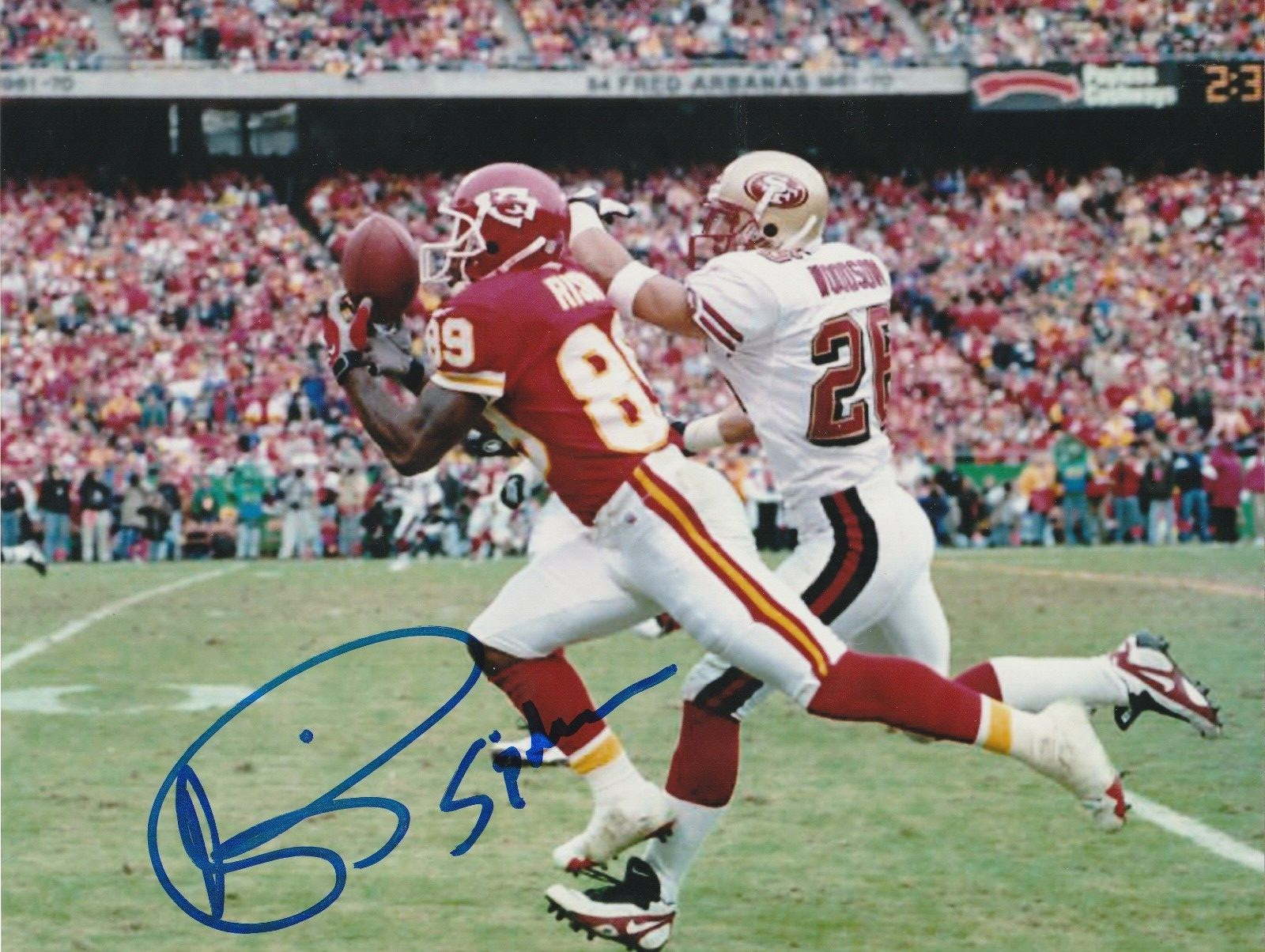 ANDRE RISON KANSAS CITY CHIEFS "SPIDERMAN" ACTION SIGNED 8x10 