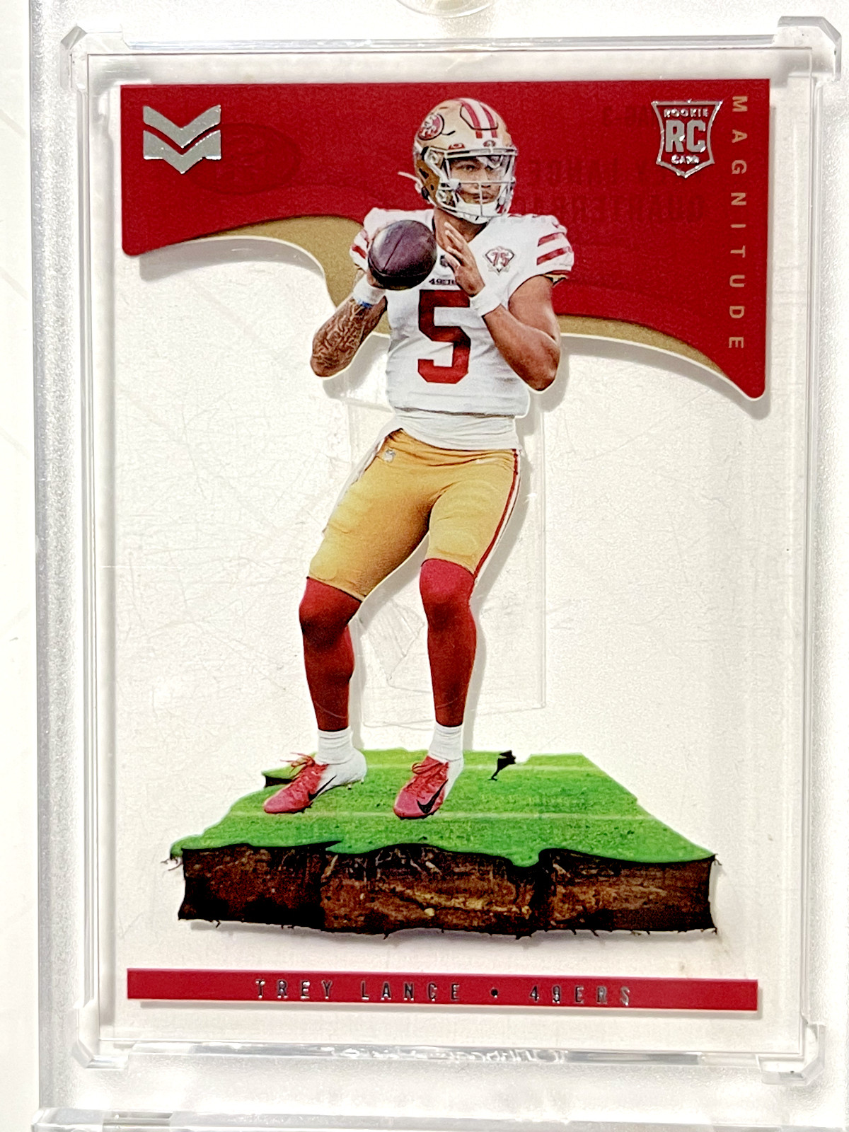2021 Panini Chronicles Magnitude Trey Lance Rookie RC #MAG-3 San Francisco 49ers
