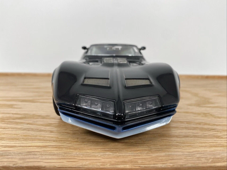 1/18 AUTOart 1968 Chevrolet Corvette Manta Ray - Image 2 of 4