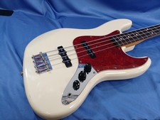 Guitare basse électrique FENDER JAPAN JB62-07