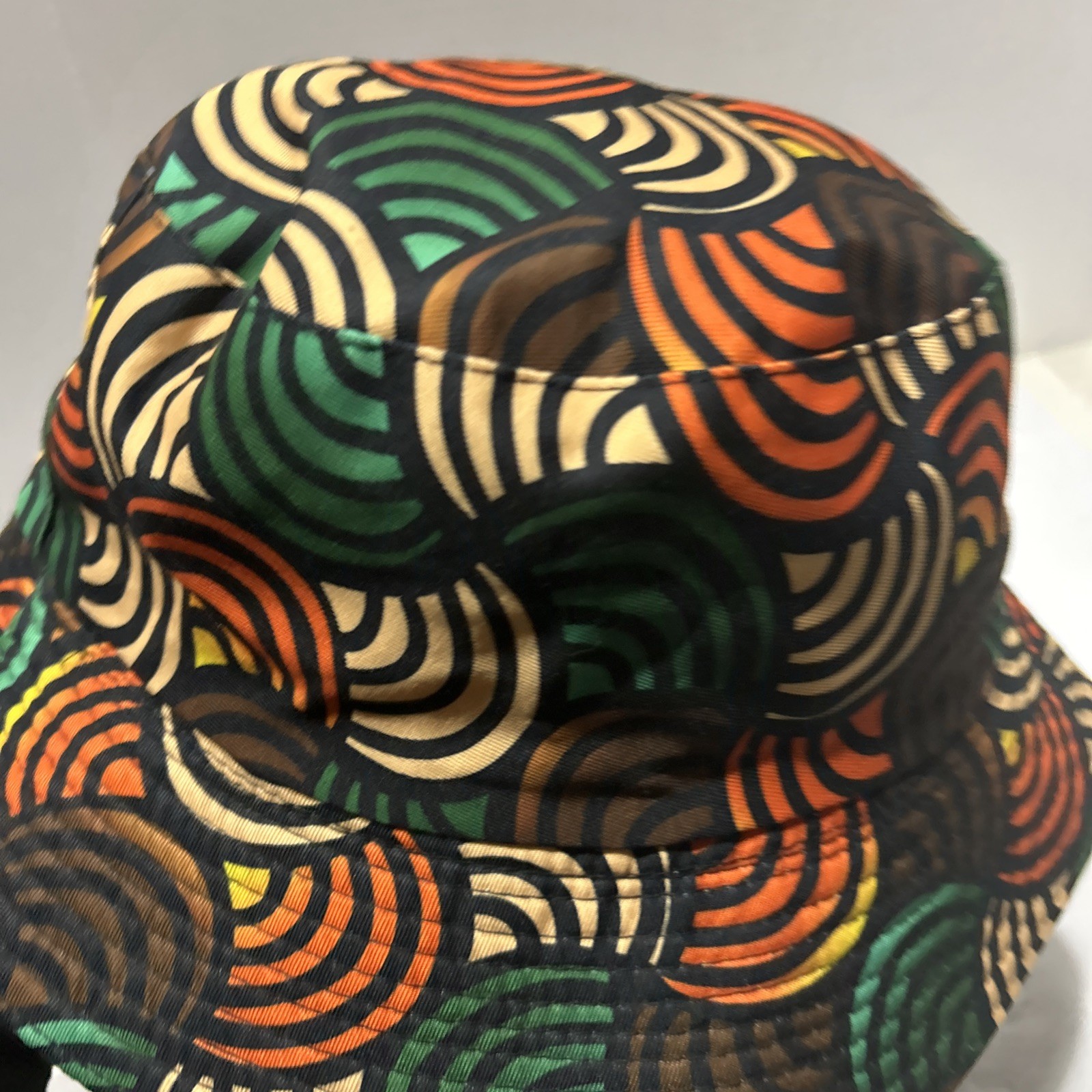 Bucket Hat With Circle Pattern Reversible - image 2