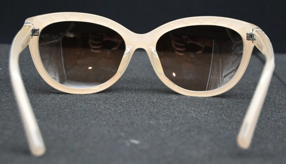 Valentino Rockstud Sunglasses Womens V622S 107 130 Beige Frame Studs ITALY - Image 4 of 4