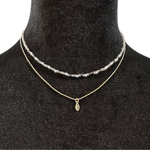 Collana di perle a strati oro e blu viola con accento ciondolo donna a strati - Foto 1 di 4