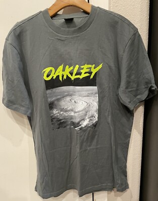 Oakley Eye Of The Hurricane T-shirt Gray Regular Fit Large | eBay