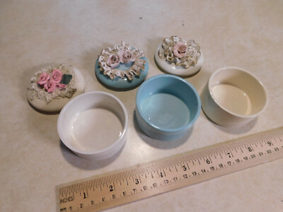 Vtg Lot Mini Ceramic Trinket Lid Boxes 3D Flowers Porcelain Lace