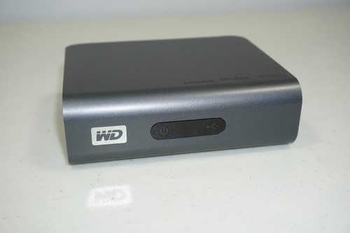 Western Digital WD TV Live Digital HD Media Streamer (remote is missing door) - Picture 4 of 10