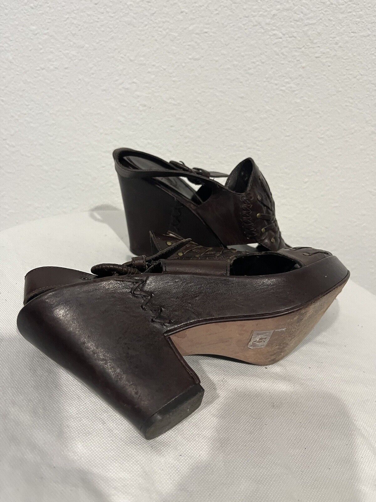 Frye Brown Leather Studded Buckle Platform Heel S… - image 14