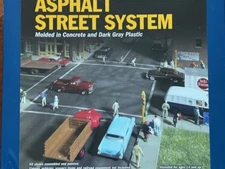 ASPHALT STREET SYSTEM-BASE INTERSECTION SET HO Scale KIT WALTHERS 933-3194 NEW