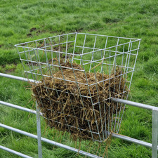 Hay Basket Sheep Rack Slot Over Hurdle Double Sided 460 x 460 x 490mm Lambing