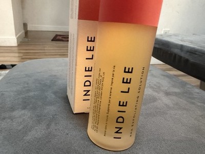 Indie Lee 15% AHA Exfoliating Solution Glycolic-Lactic-Acids Niacinamide & Aloe