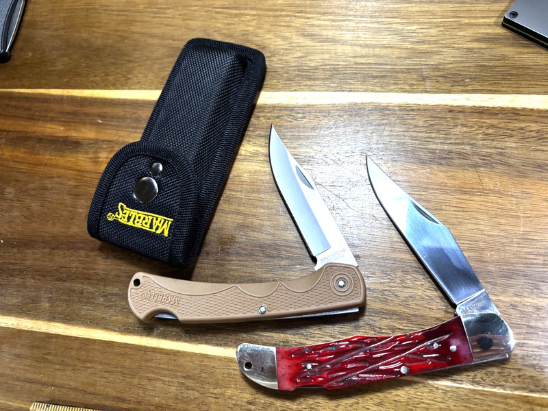 LOT OF 2 MARBLES RED BONE 6165  LOCKBACK FOLDING HUNTER 110   KNIFE   4582566