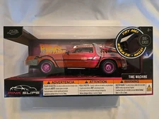 Jada Pink Slips Back to The Future Time Machine Chase DeLorean 1/24 Lights Up