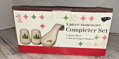 Merry Brite Stoneware Spoon Rest,Salt & Pepper Shakers in Box Christmas