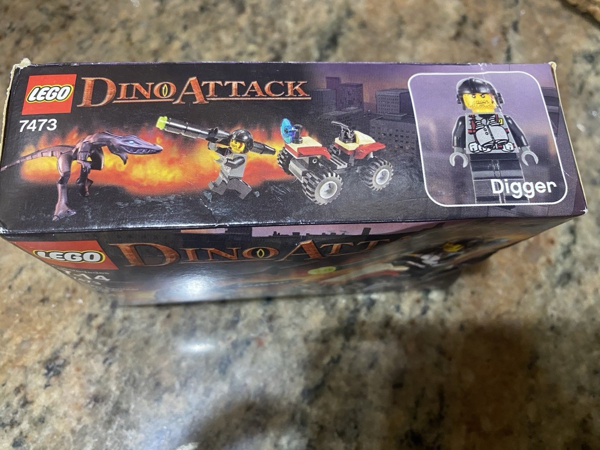 Lego 7473 Dino Attack Street Sprinter vs. Mutant Lizard RARE