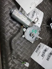 2006-2009 MERCEDES BENZ CLK350 (COUPE) SUNROOF MOTOR:  A2038203142