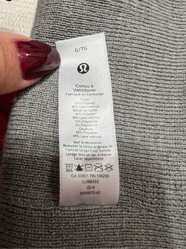 Lululemon Warm Revelation Beanie - Picture 4 of 8