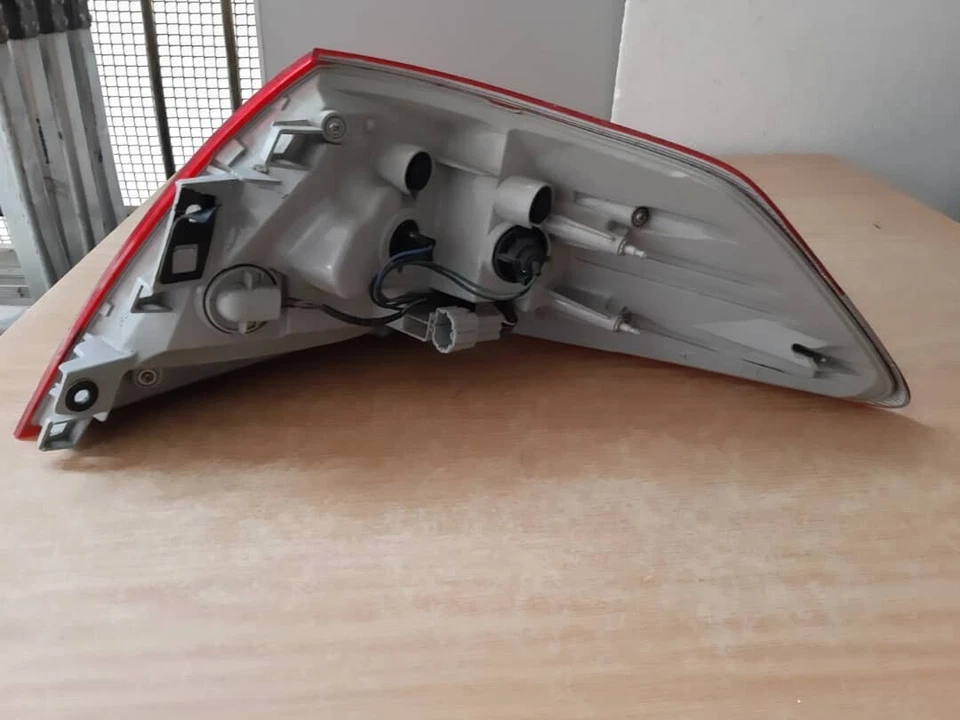 NISSAN TEANA J32L 2009 - 2013 YEAR REAR TAIL LAMP / TAIL LIGHT / BELAKANG LAMPU - Image 2 of 4