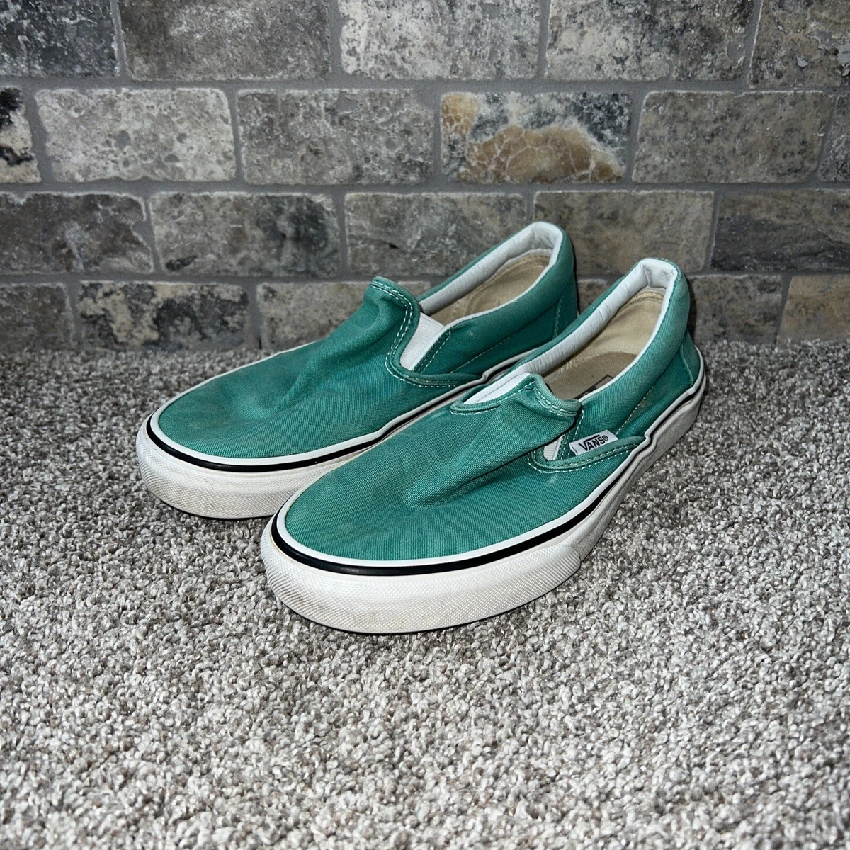 Teal vans slip clearance on