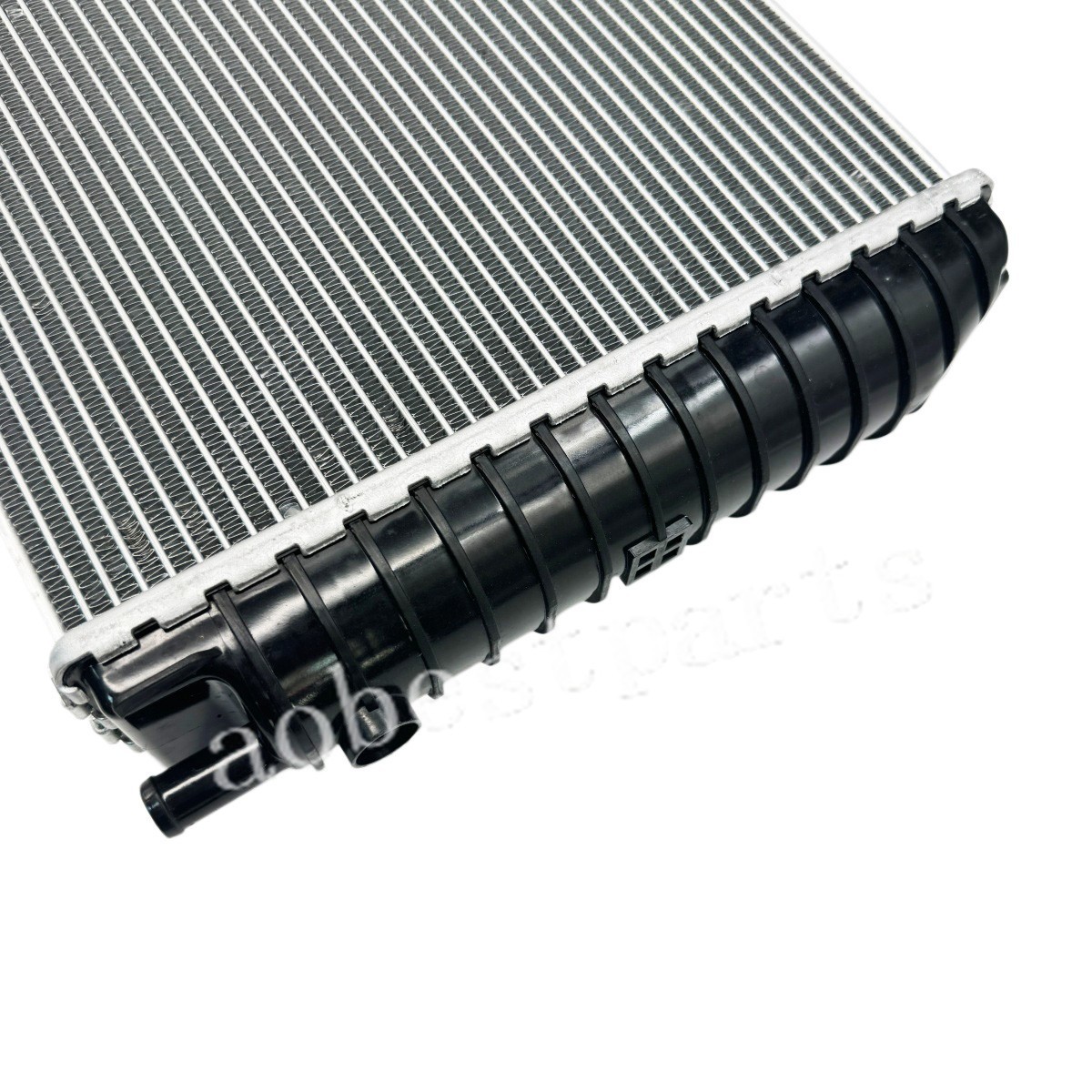 Left Or Right Radiator Charge Cooler for 2016-2018 Mclaren 570s Coupe 13L0183CP