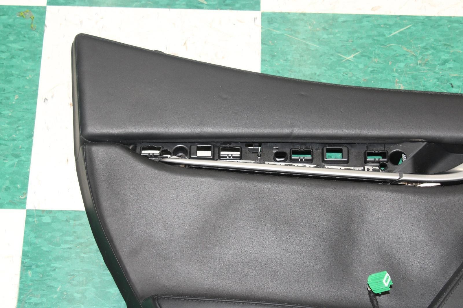 Maserati Ghibli 2014-2017 REAR+LEFT Door panel