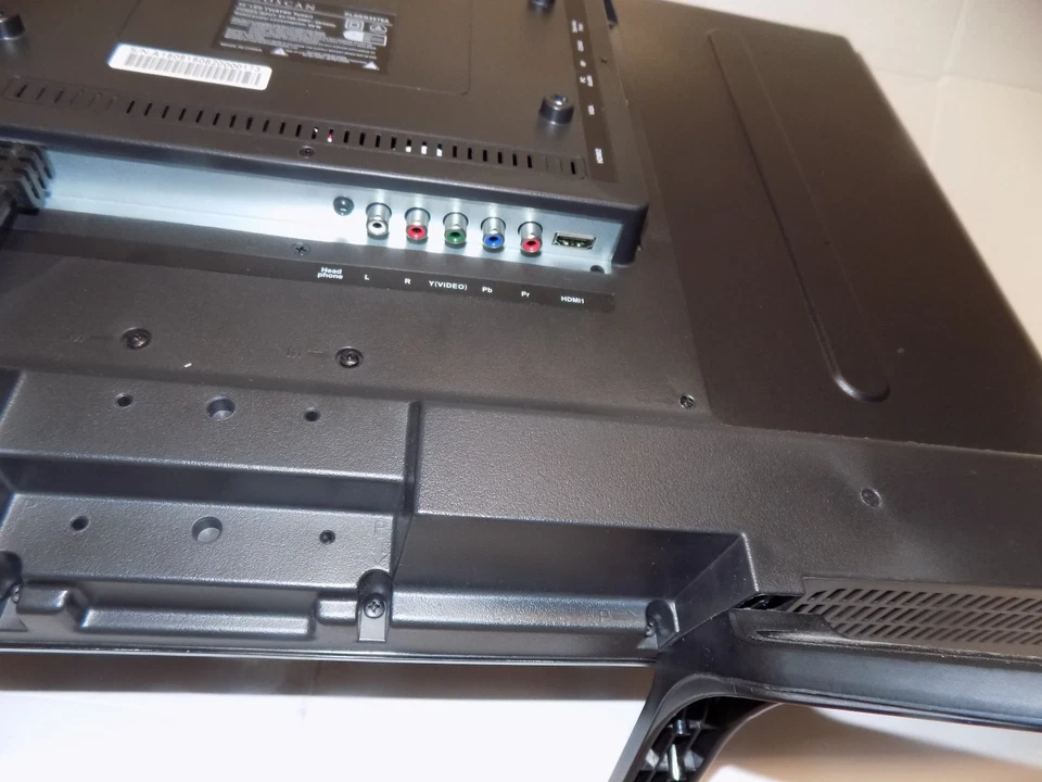 Curtis Proscan PLDED3276A 720p 32-Inch LED HD TV PC Input with Remote - Image 4 of 4