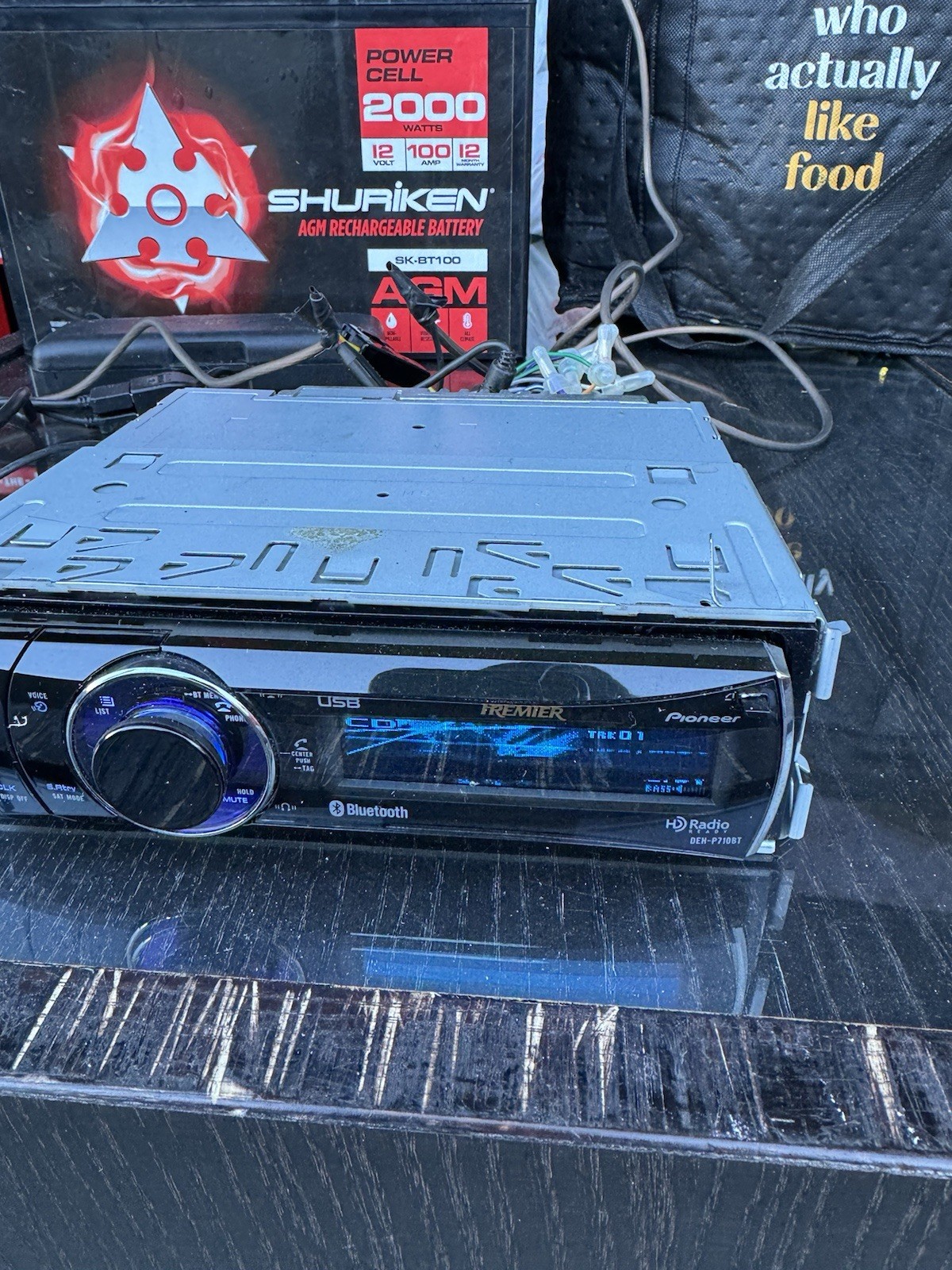 Pioneer Premier DEH-P710BT Bluetooth CD Player