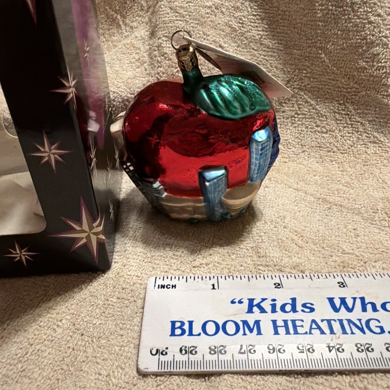 Christopher Radko Petite Big Apple Tour NewYork Christmas Ornament NWT 01-BLM-01