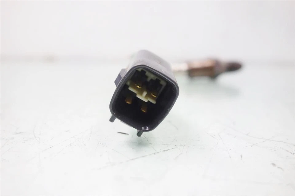 2014-2015 Lexus Is250 Driver Oxygen Sensor 89467-53070 - Image 4 of 4