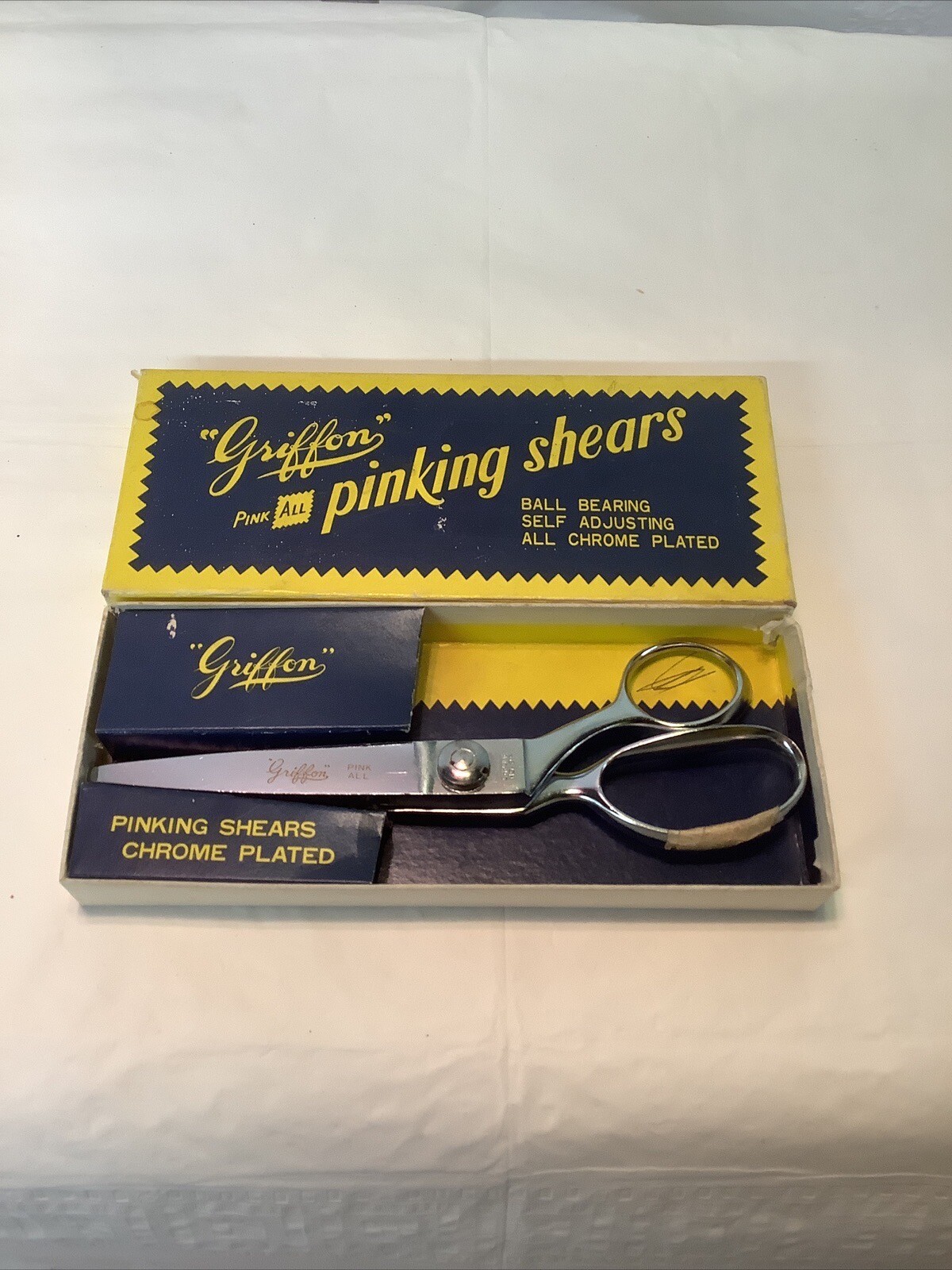 Griffon Pinking Shears Model 2A Size 7.5 Chrome Plated Ball Bearing
