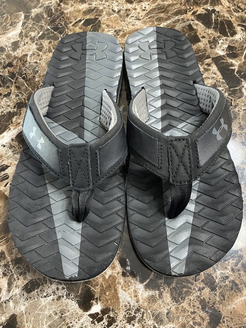 under armour men's marathon key iii flip flops