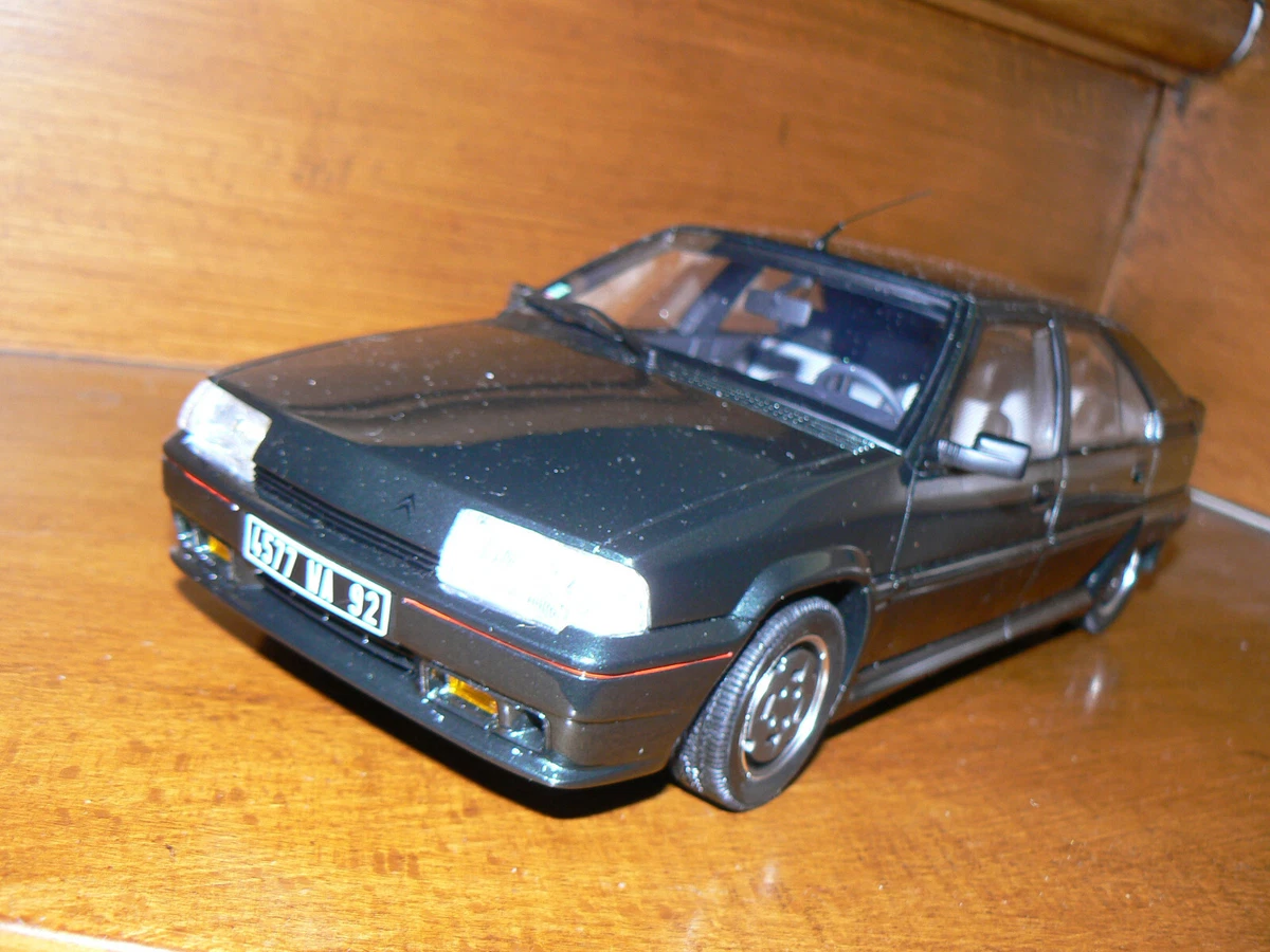 Citroën - Dyane 1967 - Ottomobile - 1/18 - Voiture miniature diecast