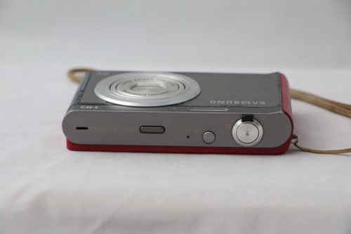 Samsung DV300F 16.1 MP Dual View Smart Digital Camera - Picture 7 of 10