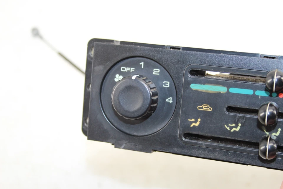 Conjunto de interruptor de control de clima Mazda MX-5 Miata 1990-1993 OEM EE47 Foto 4 de 4