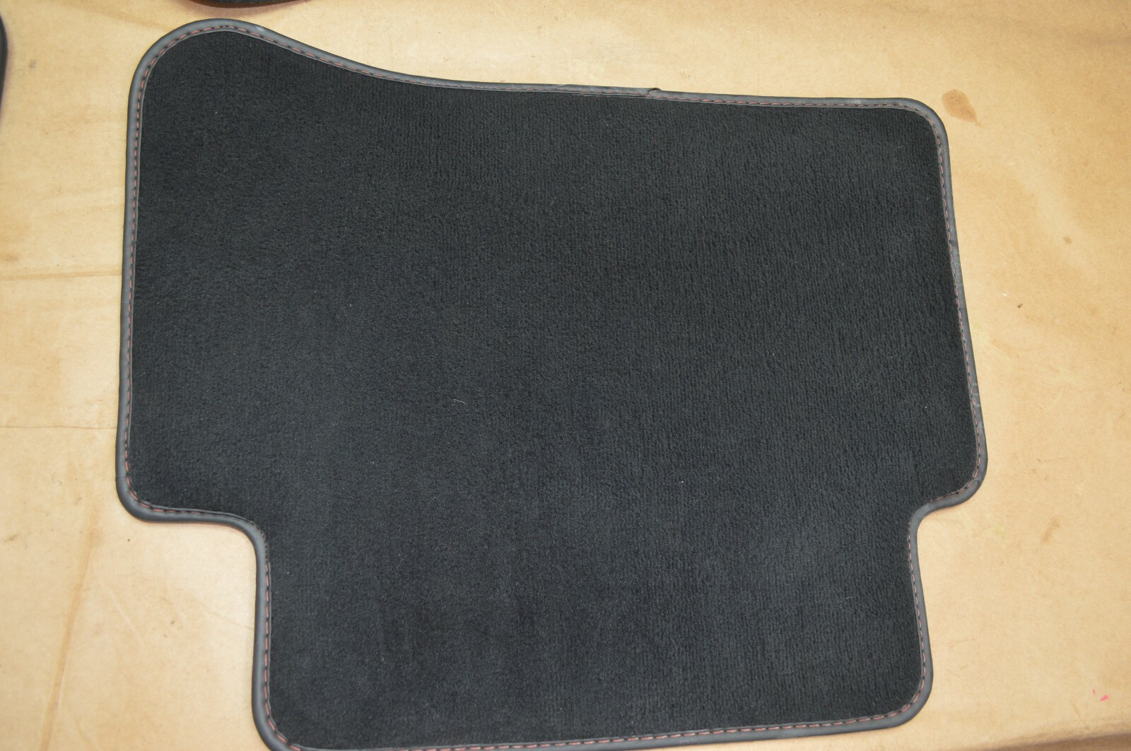 2014 W218 MERCEDES CLS63 CLS550 CARPET FLOOR MAT MATS SET OF 4 BLACK
