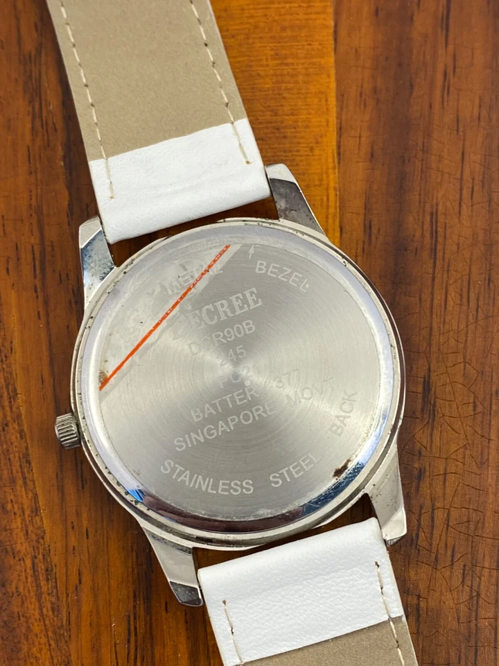 Decree Women's Watch Fashion White Dial and Bracelet 38mm New Battery - Image 3 of 4