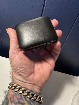 Vintage Black Leather Clam Shell Hard Key Wallet Valet Case for 6 Keys