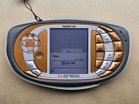 Nokia N-Gage QD Console &ndash; PAL AU &ndash; Box, Manuals, Charger, Headset + Case 