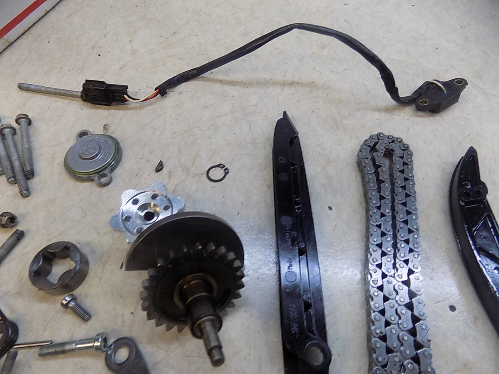 KTM 250SXF Engine Parts Gears hoses misc parts covers  250 SXF 2020 eng