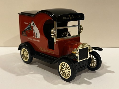 Gearbox 1912 Ford RCA Delivery Car Diecast Coin Bank Truck 1:24 - Picture 5 of 7