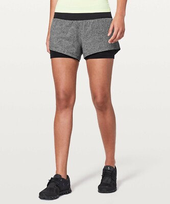 NWT Lululemon SEAMLESS MOVES SHORT 2.5 
