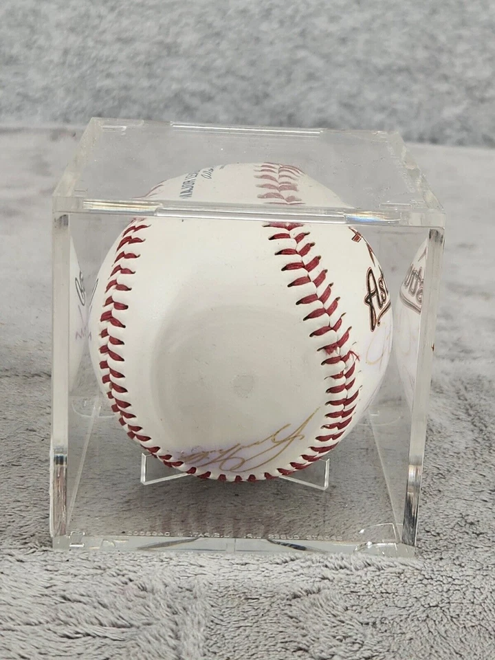 Houston Astros MLB Signed Jason Castro Bud Norris Chris Snyder + 1 Ball In Case - Image 4 of 4