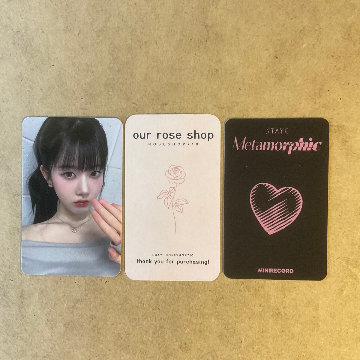 STAYC Album 'Metamorphic' Random Version + Pre-Order Benefits + BolsVos Exklusiv-Giveaways