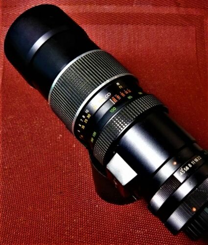 TELESAR 80-250mm f/4.5 zoom lens for CANON FD mount cameras. VTG Collectible