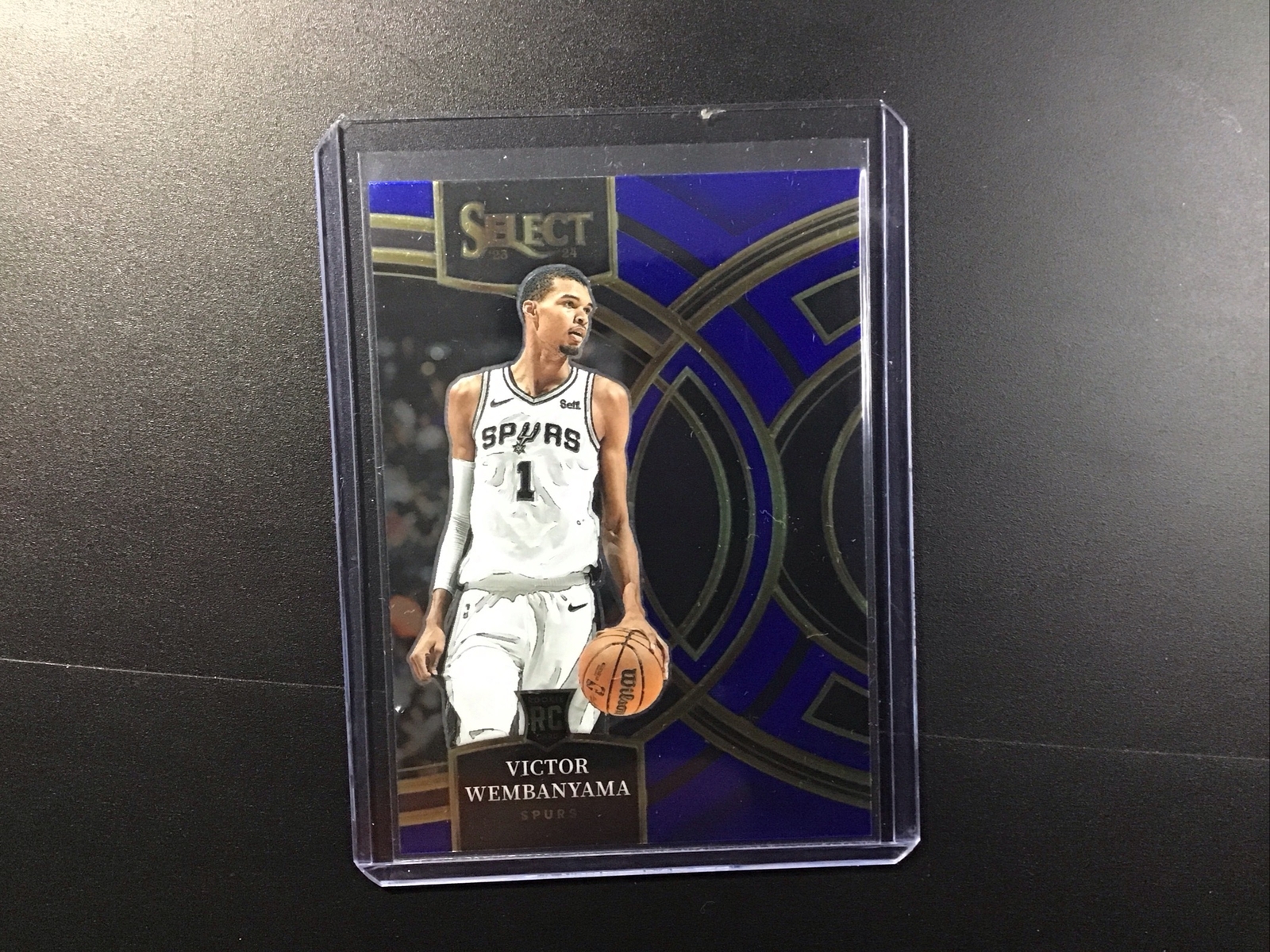 Victor Wembanyama 2023-24 Panini Select #121 Premier Level RC Blue Prizm