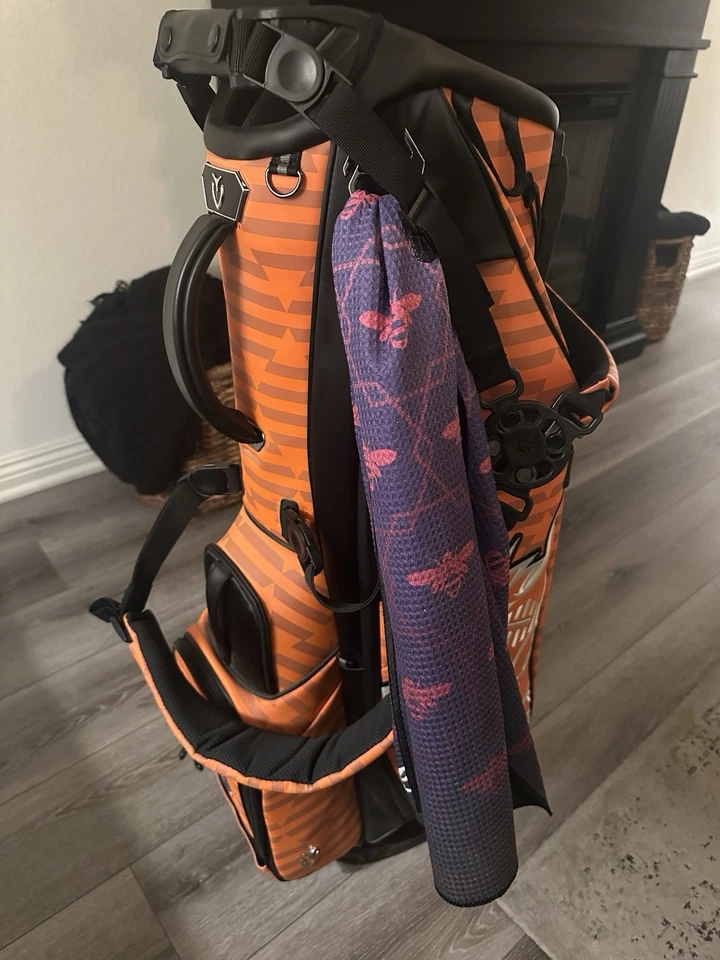 RARO Bettinardi Vessel Player IV T Ojos de Colmena GATO GRASO Bolsa de pie con CUBIERTAS PARA LA CABEZA Foto 3 de 4