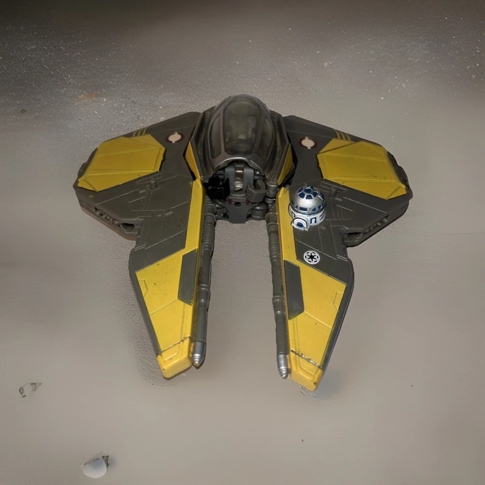 Transformers Star Wars Anakin Skywalker Jedi Starfighter 2006 - Image 4 of 4