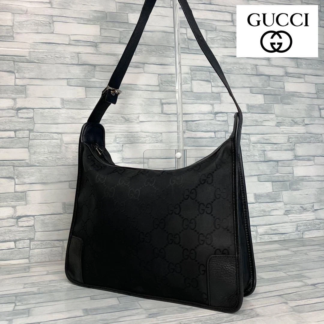 Sac à bandoulière motif GUCCI Gg