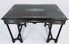 bureau ancien en bois ebène